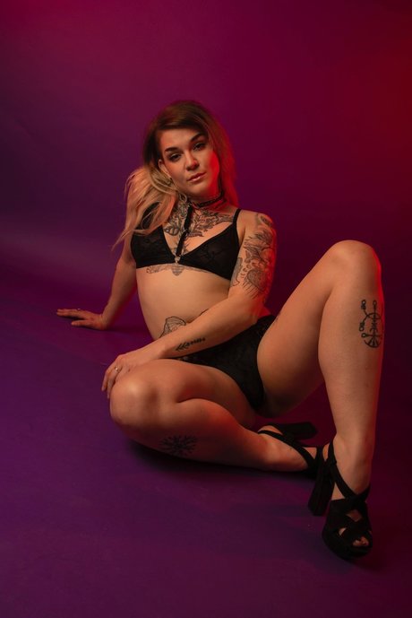 Mara Morte nude onlyfans leak