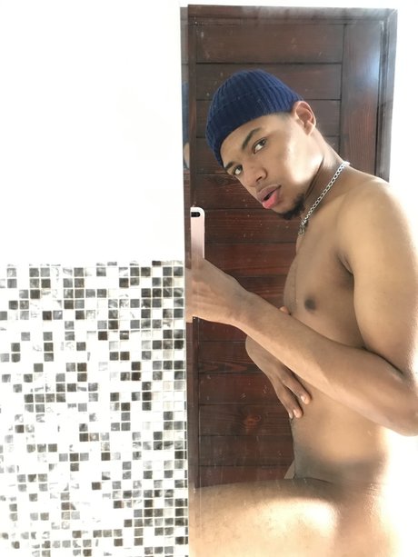 Manuxxx onlyfans explicit content