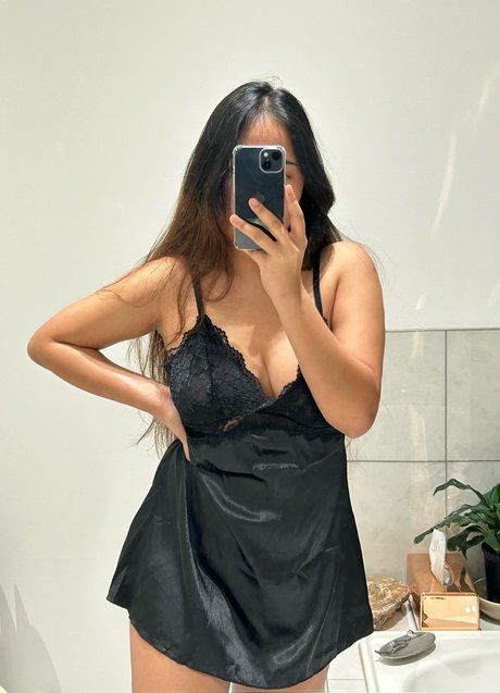 kathieelin onlyfans content