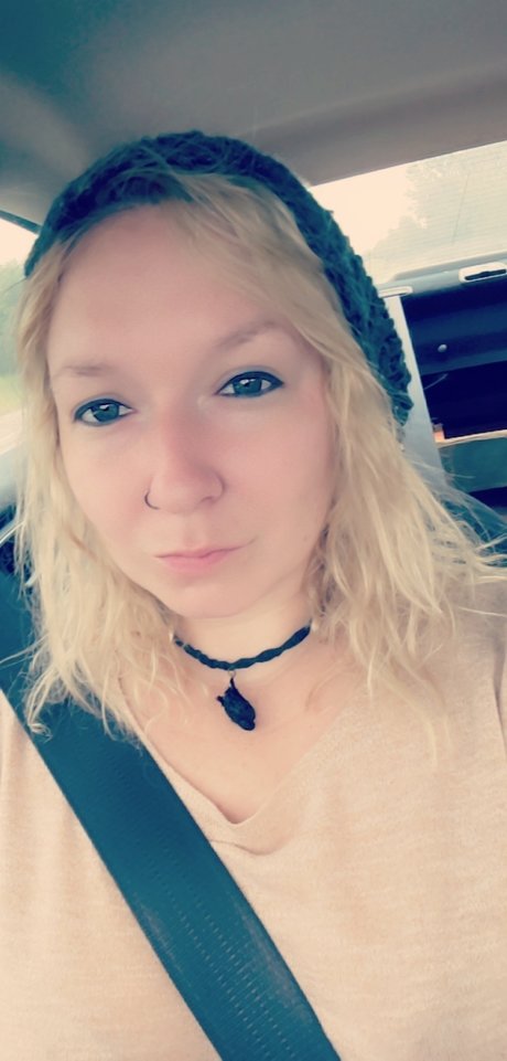 Katheryn Riggs onlyfans nude photos