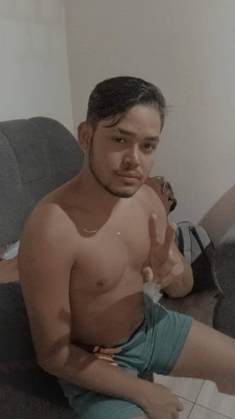 Vin cius Rodrigues onlyfans mega