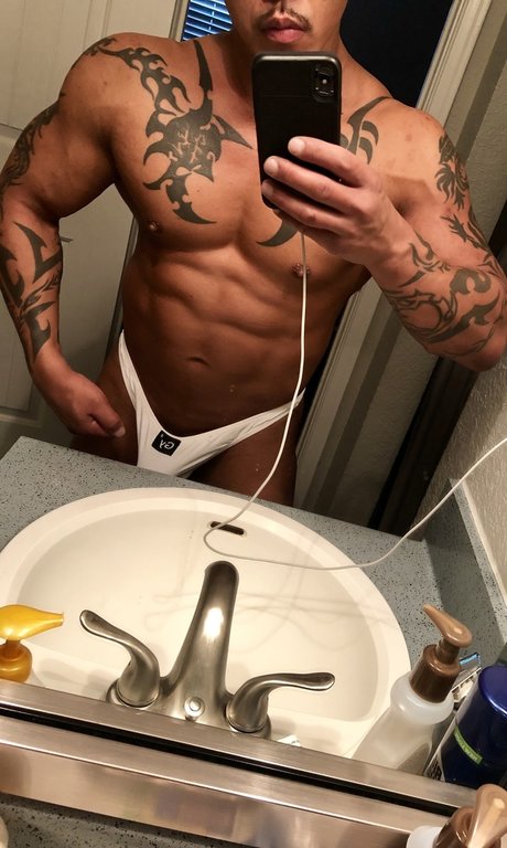 Roc5295 onlyfans nude pics