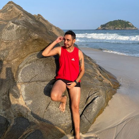 Robert Prada on onlyfans