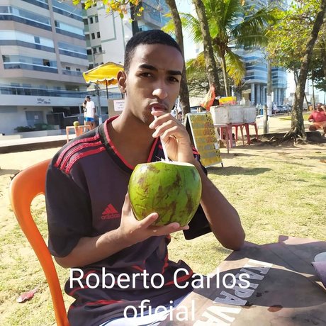 Roberto Carlos Dos Santos Bento onlyfans star