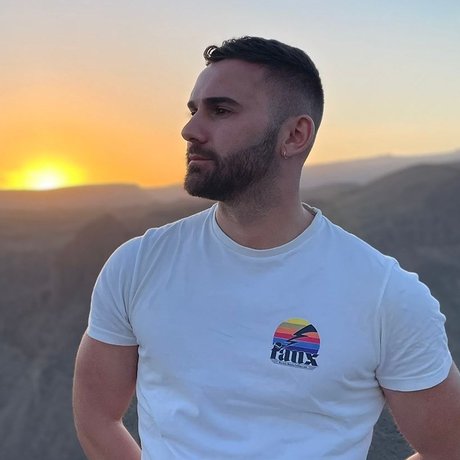 Mario Corinto naked onlyfans leaks