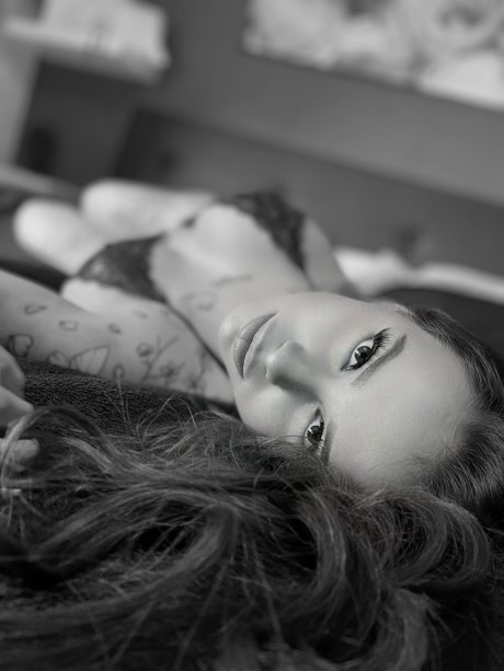 Angelvibexs leaks only fans