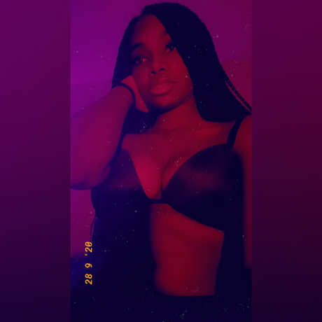 Omnisexual Babe onlyfans nide