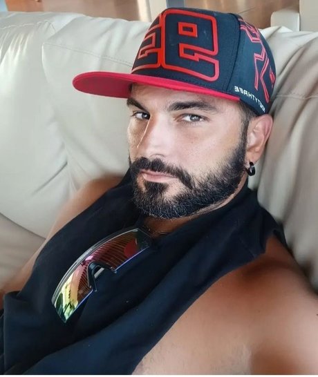 Maverik naked onlyfans