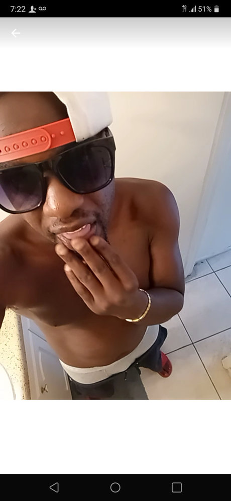 Anthonii813 onlyfans.