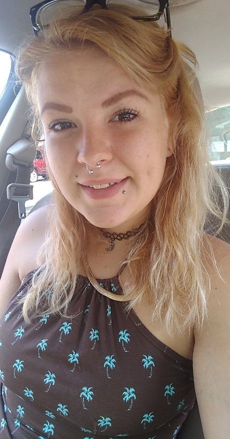 Baby Goth Haley onlyfans nude tits