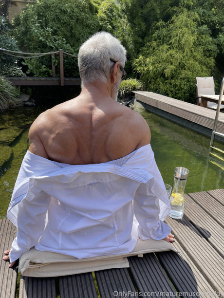 MatureMuscleDaddy only fans sex