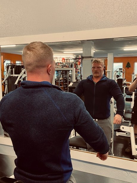 Matt Kitson leaked onlyfans.