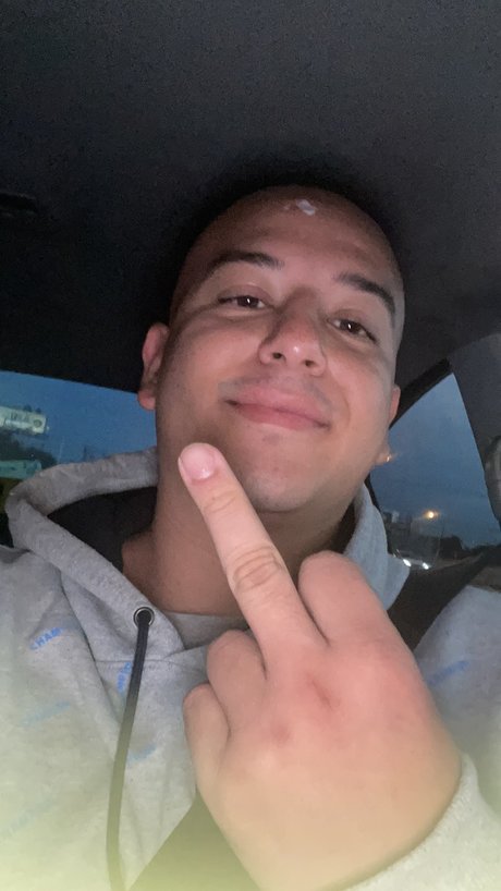 Nikola Mateo Bola os Ca on only fans photos