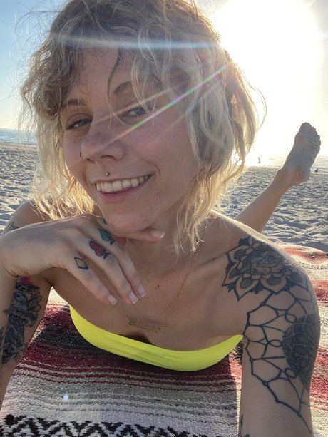 Into the Mystic onlyfans photos