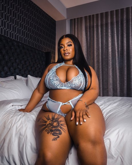 Chloe Santiago_ onlyfans leaks xxx