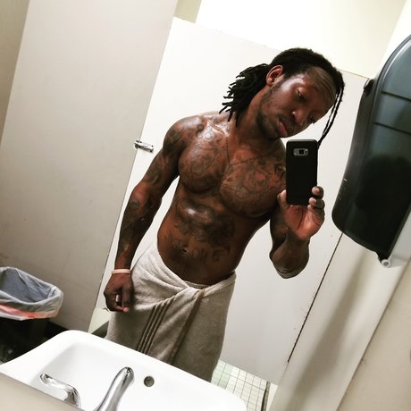 Fun in the dark onlyfans leaj