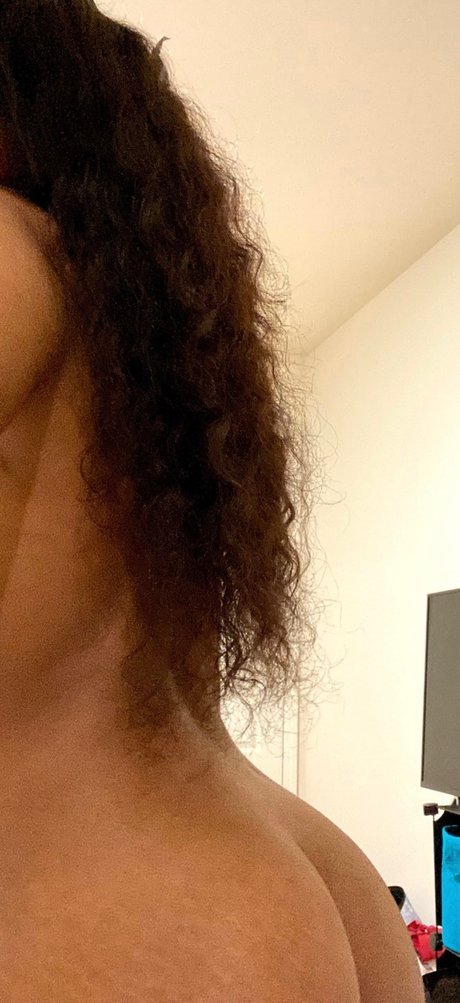 Samorya Moss nude on onlyfans