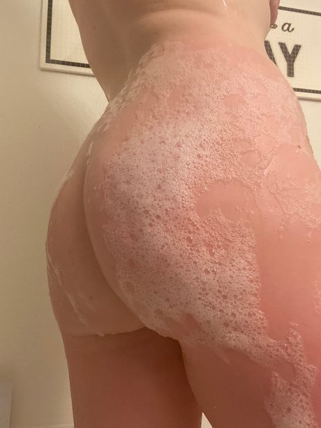 Blaze Robertson nude onlyfans