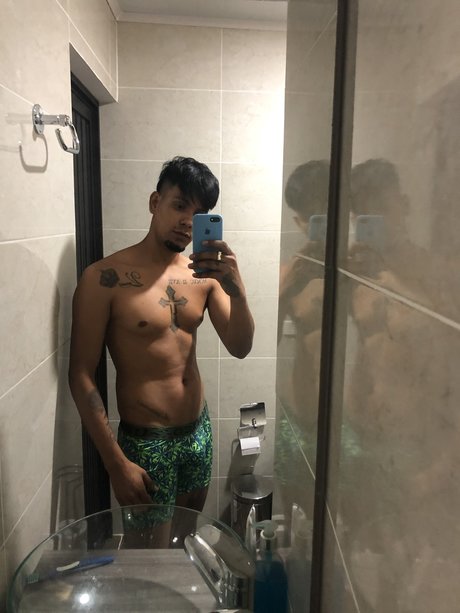 Maykel_ onlyfans leakd