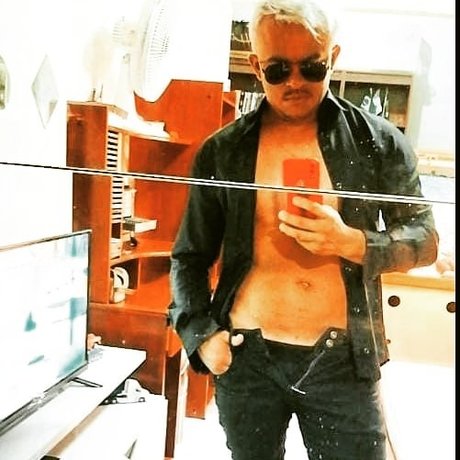 mayckky 29oficial onlyfans topless