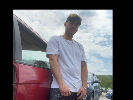 Josh Messier onlyfans nude