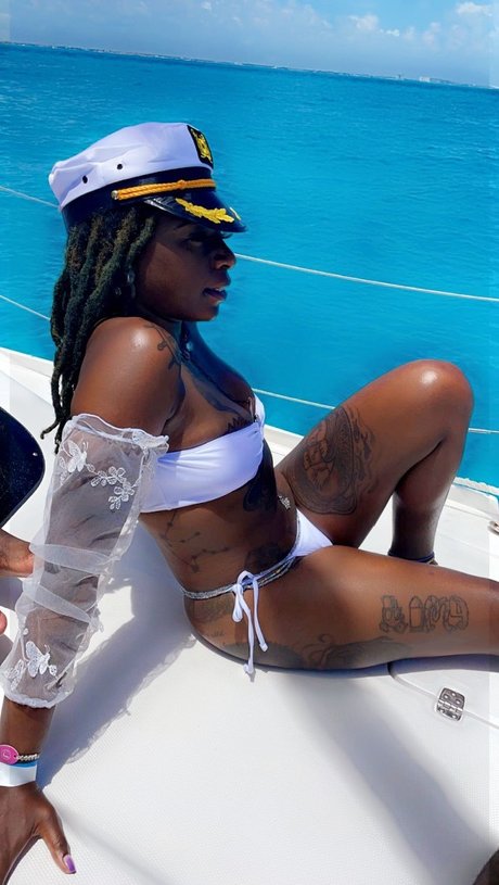 MermaidsTreasure onlyfans for free