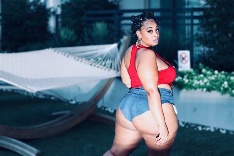 MeMe sPlayHouse leaked onlyfans pictures