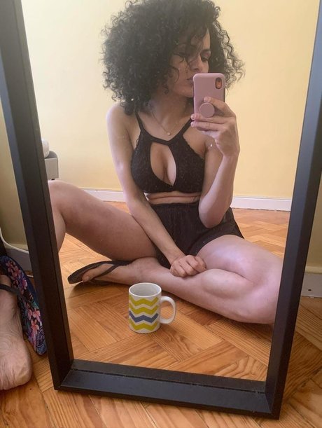 Bruna Mello onlyfans nude tits