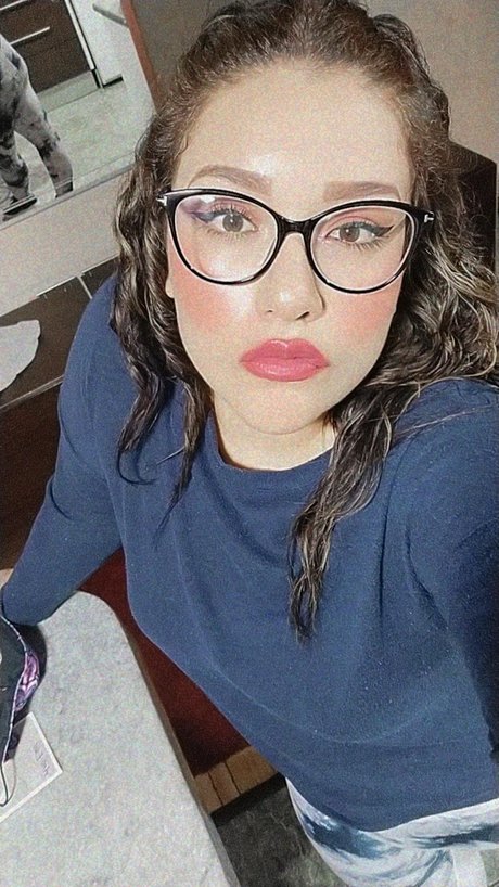 Melany Victoria onlyfans boobs