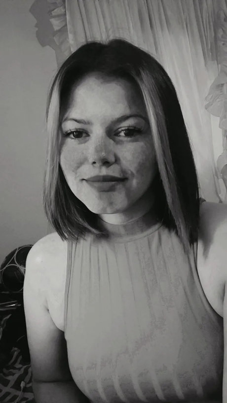 Melissa 03 nude onlyfans