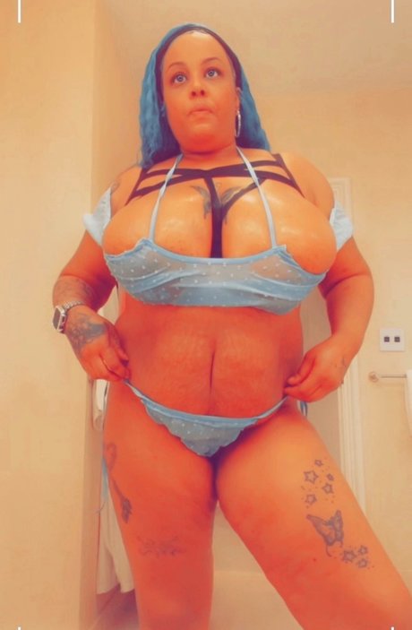 Beckybombshell leaked nudes onlyfans