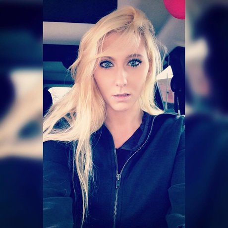 Brittany Hazen onlyfans leams