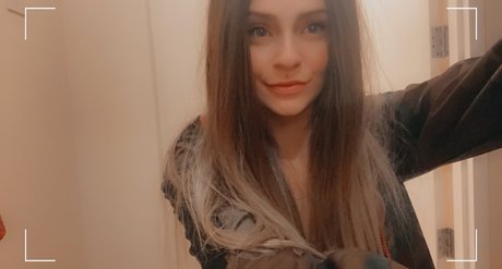 Corinne only fans nude leaks