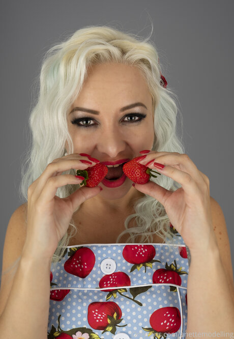 Aneta Hradecka leaks onlyfans