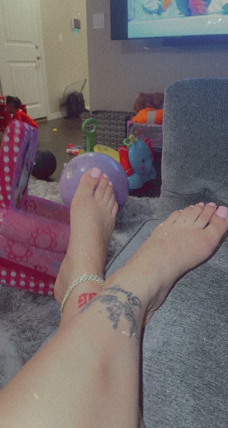 Exotic Babe boobs onlyfans