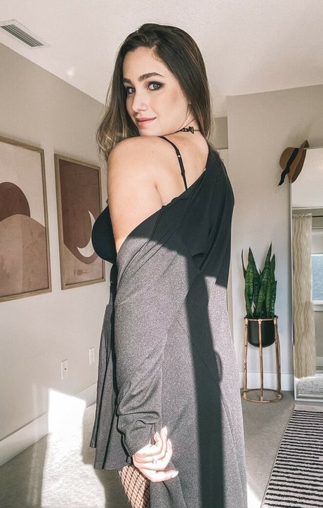 HayliNic onlyfans model photos