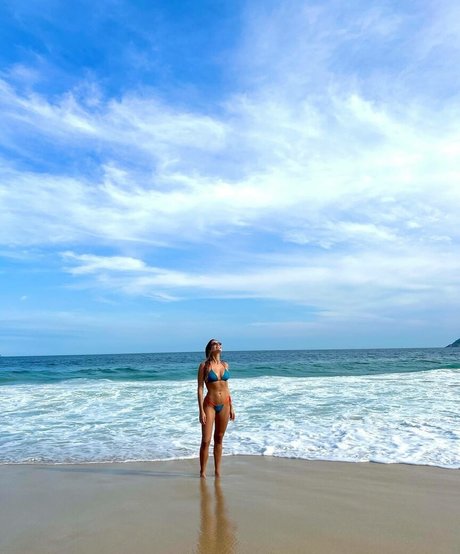 Isabella Santoni onlyfans nude content