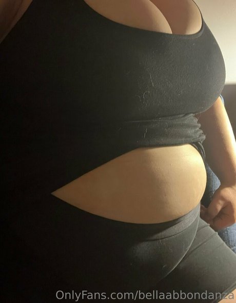 bellaabbondanza new onlyfans