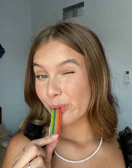 elsbels24 onlyfans uncensored