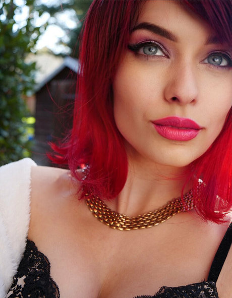 angelikarougefree only fans content