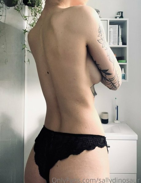 Sallydinosaur onlyfans pictures