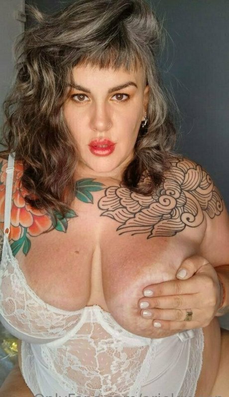 arielqween onlyfans sextape leak