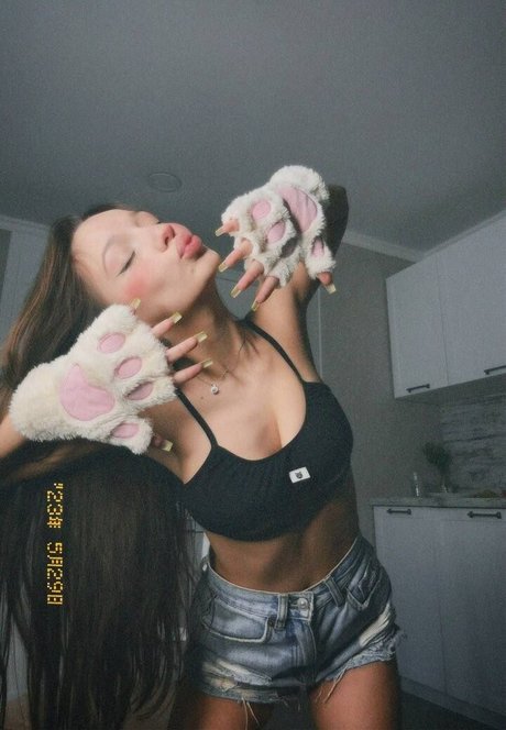 ChloeMorez onlyfans nude content