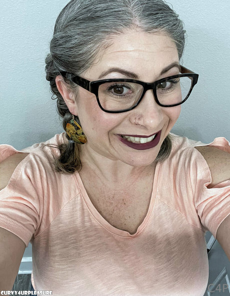 curvy4urpleasure onlyfans leaks