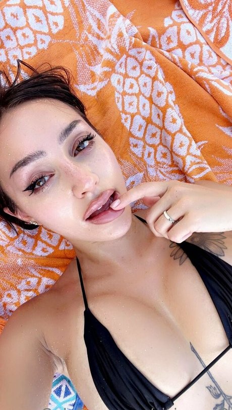 sisirosee2 onlyfans leaks nudes