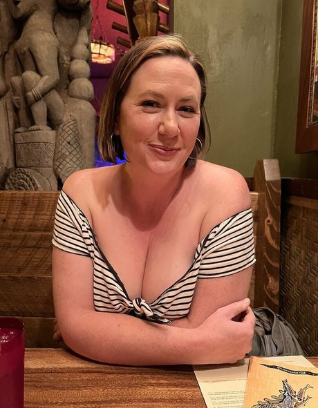 Maya Vakker on onlyfans