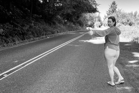 Maya Vakker onlyfans striptease