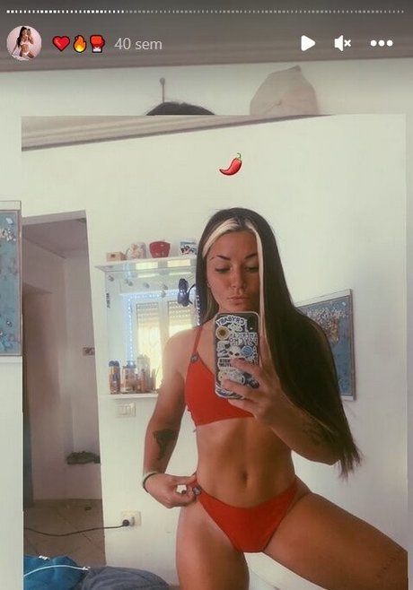 Delfi Granatto nude onlyfans pics