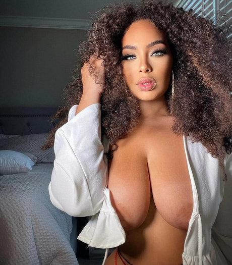 sirensaysseduce nude leaked onlyfans