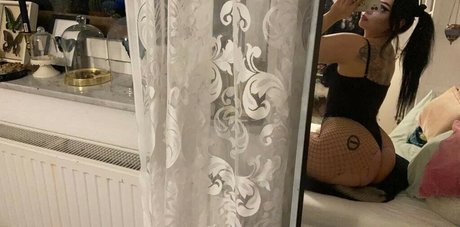 NevernaNoir only fans nude leaks